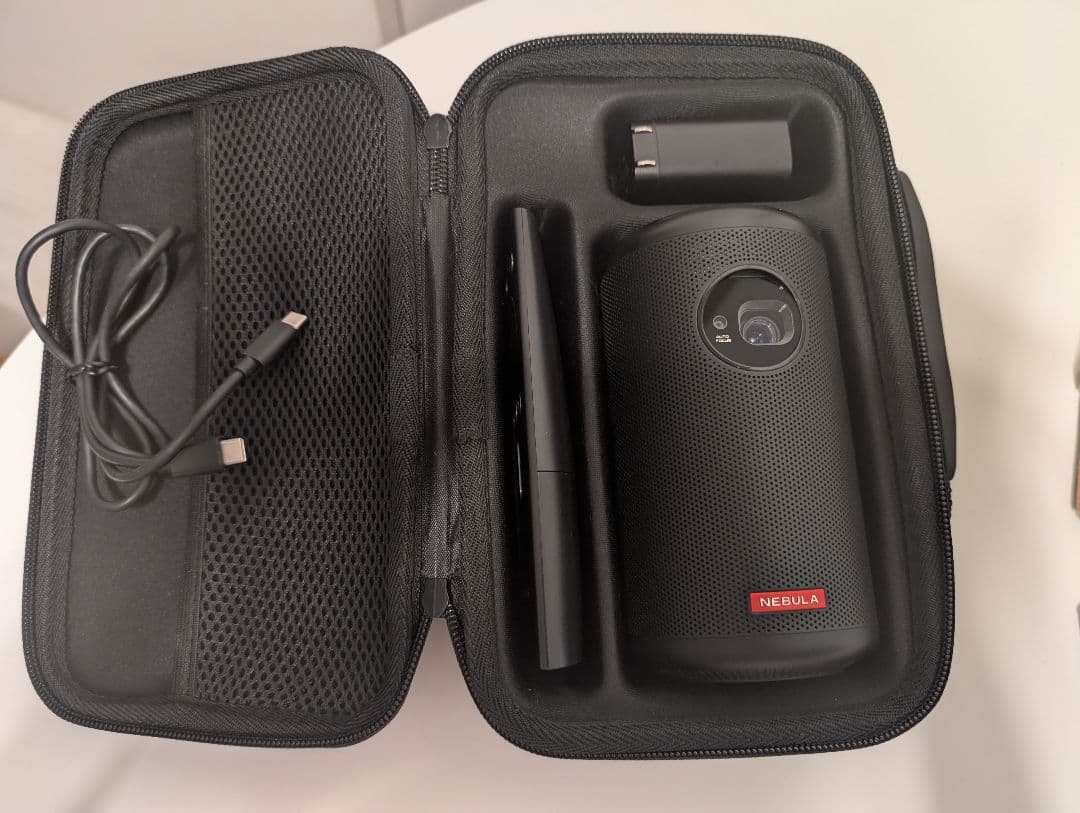 Nebula Capsule 2 プロジェクター 本体 ケースなど