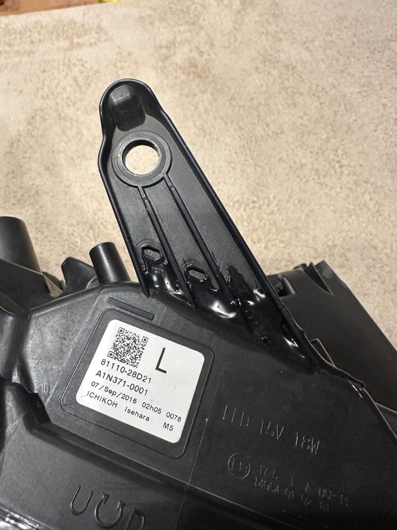 ヴォクシー 80 前期 純正 ヘッドライト