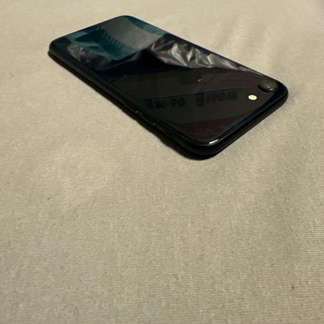 iPhone SE 3 第3世代 64GB SiMフリー