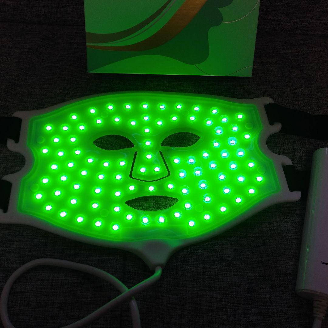 CURRENTBODY 4-IN-1 LED FACE MASK　カレントボディ