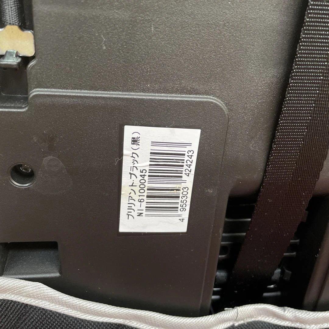 M2512-2001 日本育児 トラベルベストEC Fixチャイルドシート 黒