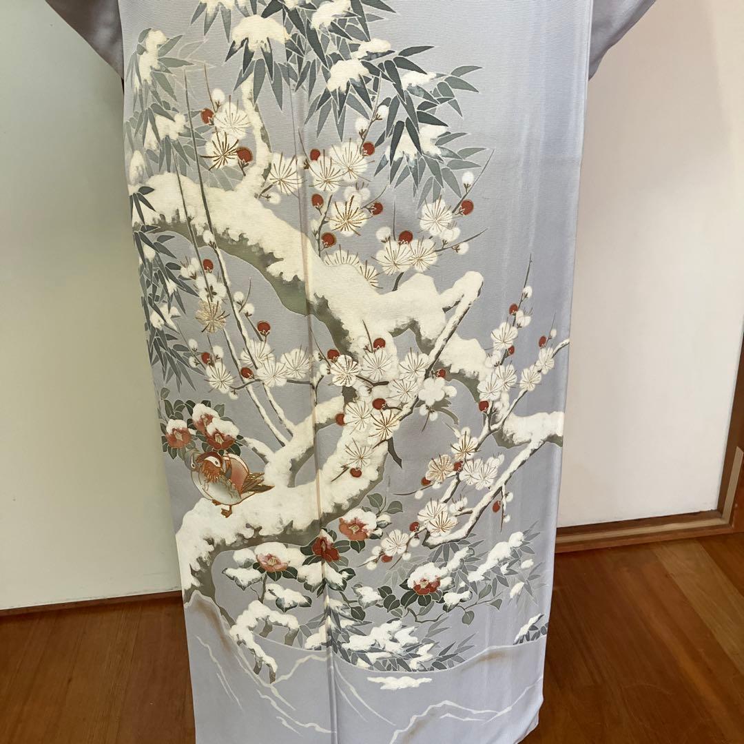 m*c様 皇室献上作家、熊谷慶雲作 グレー 雪の中の梅の花 付け下げ三つ紋いり