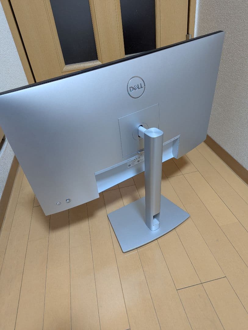 DELL 4kモニター u2723qe