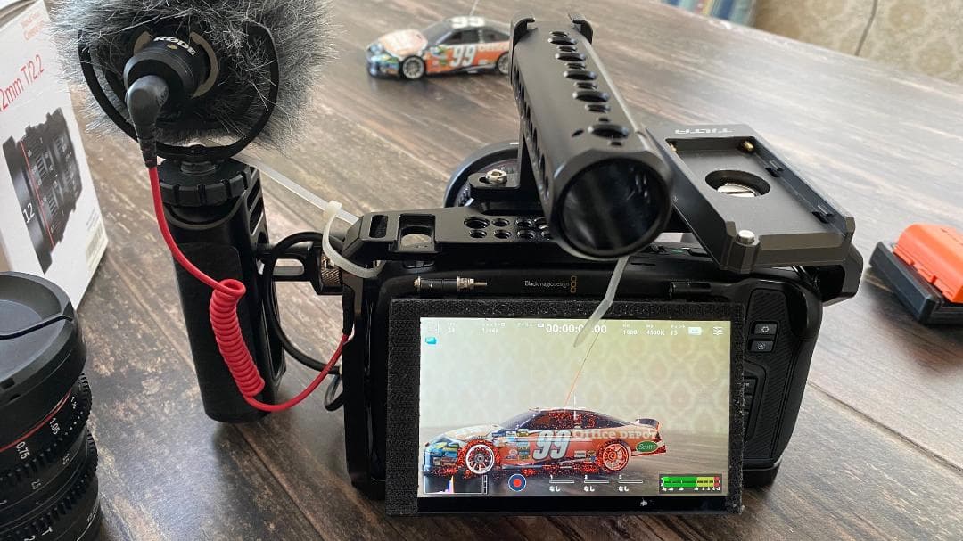 【みさき】BMPCC4K+TILTAフリップスクリーン シネマレンズ２本他