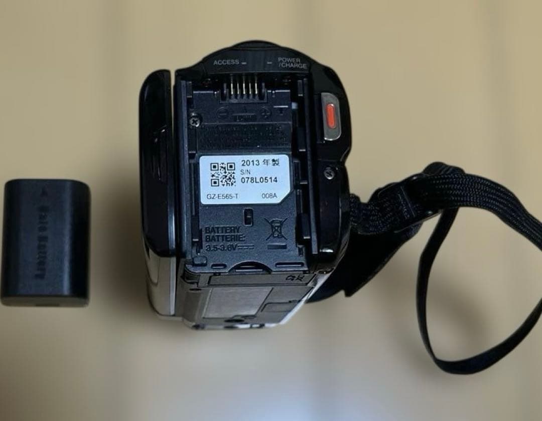 JVC ビデオカメラ GZ-E565 エブリオ　 ブラック