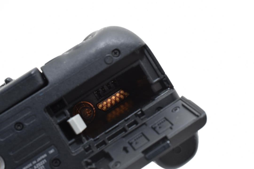 美品✨キヤノン EOS KissX8i✨ダブルレンズ 手ブレ補正 一眼レフカメラ