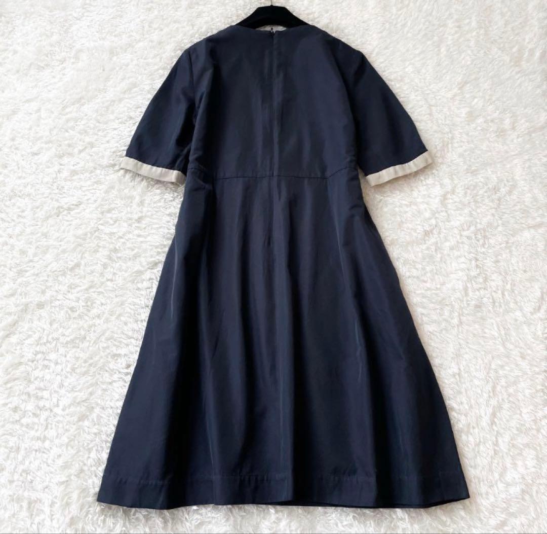 S Max Mara　バイカラーフレアワンピース　ハリ光沢　XLサイズ　ネイビー