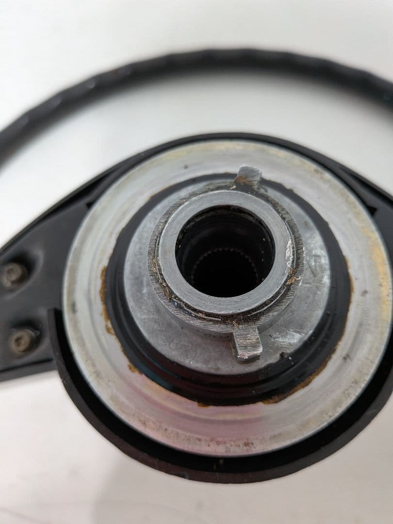 プリンス日産グロリア タテグロ スポーティー ハンドル 黒 ボルト式