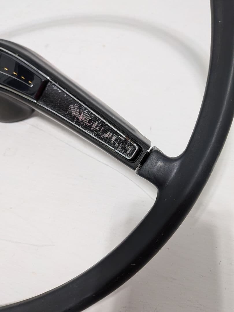 プリンス日産グロリア タテグロ スポーティー ハンドル 黒 ボルト式