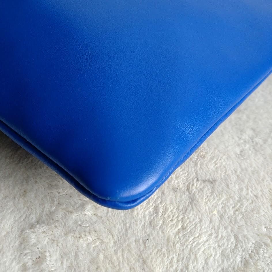 極美品　アニヤハインドマーチ　クラッチバッグ　ジョージアナ　ロイヤルブルー