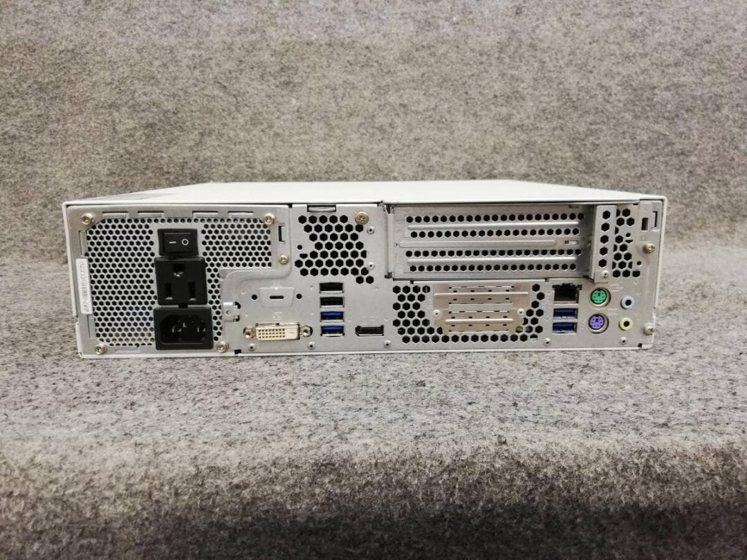 FUJITSU ESPRIMO /Core i3 9100 第9世代