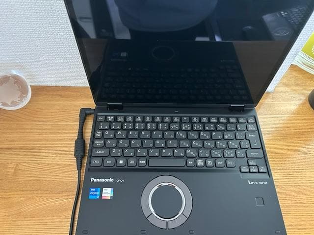 格安 新品同様 Let'snote CF-QV1CFNCR （少しだけ、訳有り）