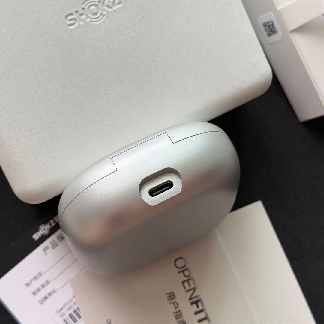 【新品同様】Shokz OpenFit 2+ オープンイヤー ワイヤレス充電対応