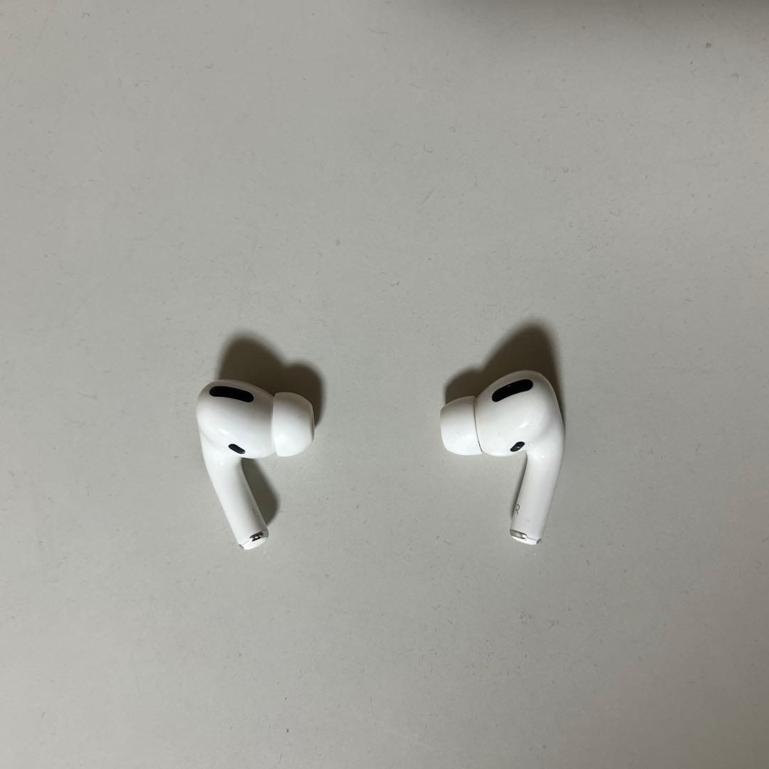 AirPods Pro ホワイト 本体 充電ケース付き
