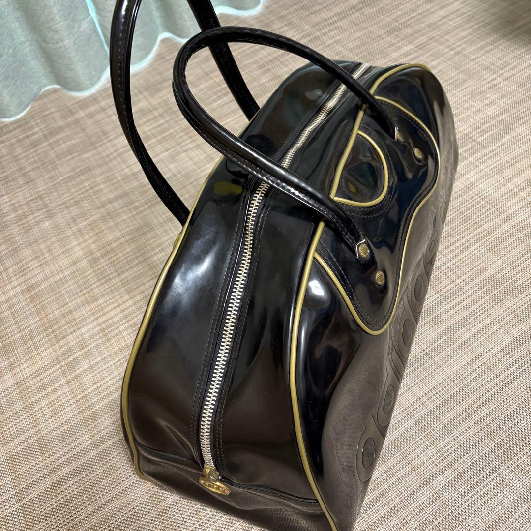 アディダス　adidas ボストンバッグ エナメル