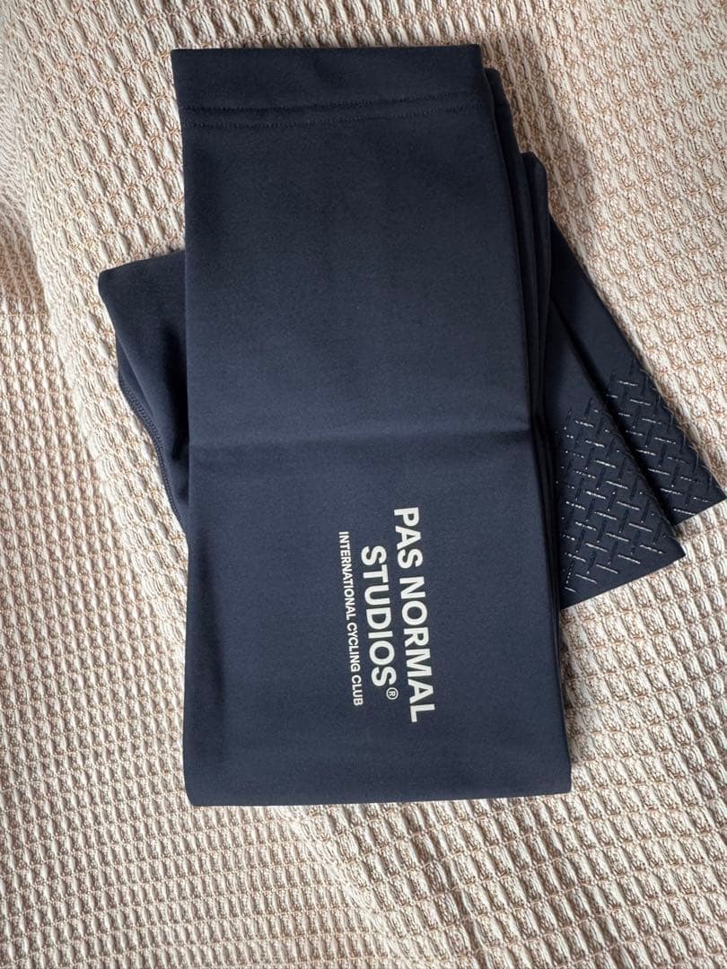 【タグ付き未使用】PAS NORMAL STUDIOS ロゴレッグウォーマー M