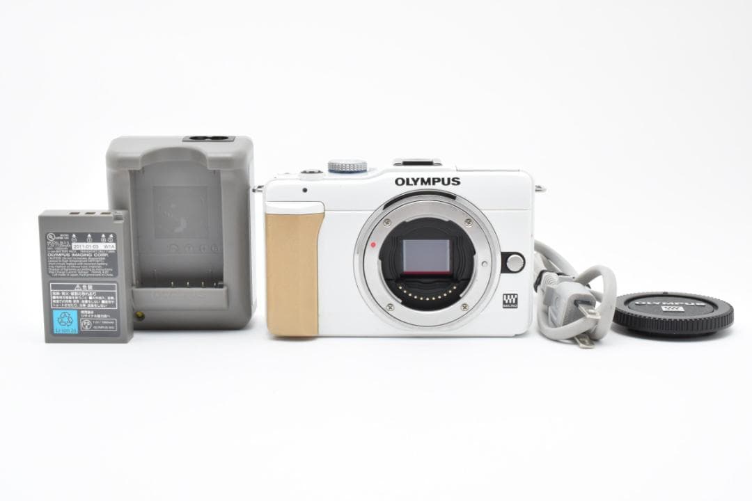 【2288ショット 良品】 オリンパス E-PL1ｓ ホワイト ミラーレスカメラ
