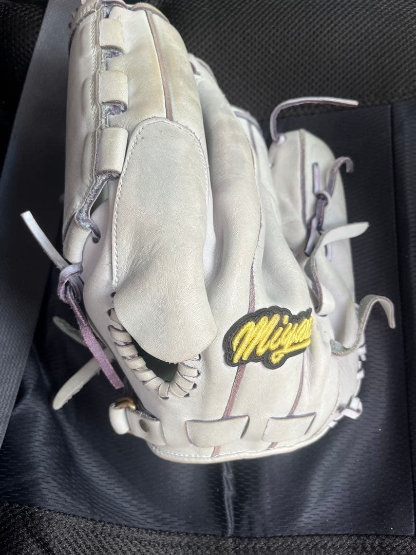ミヤマホワイト 野球硬式グローブ左今だけ値下げしてます❗️9日まで❗️