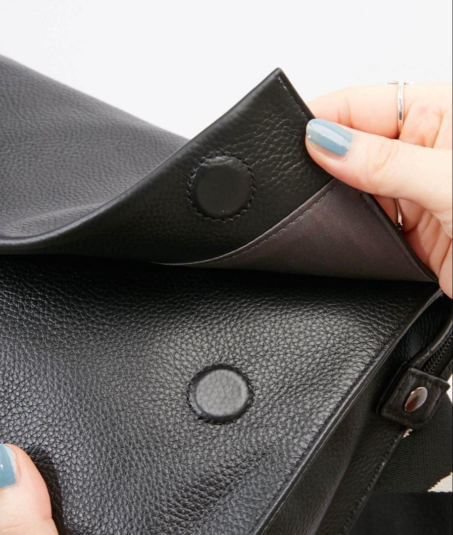 柄ワイドテープショルダーバッグ/ボディバッグ