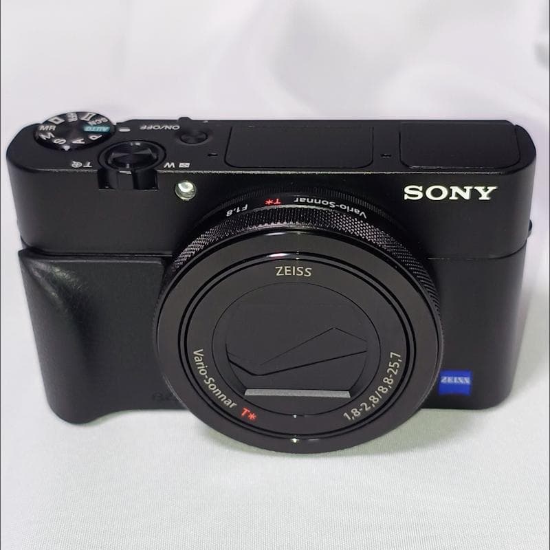 SONY DSC-RX100M5【極美品】完動品・アクセサリー多数
