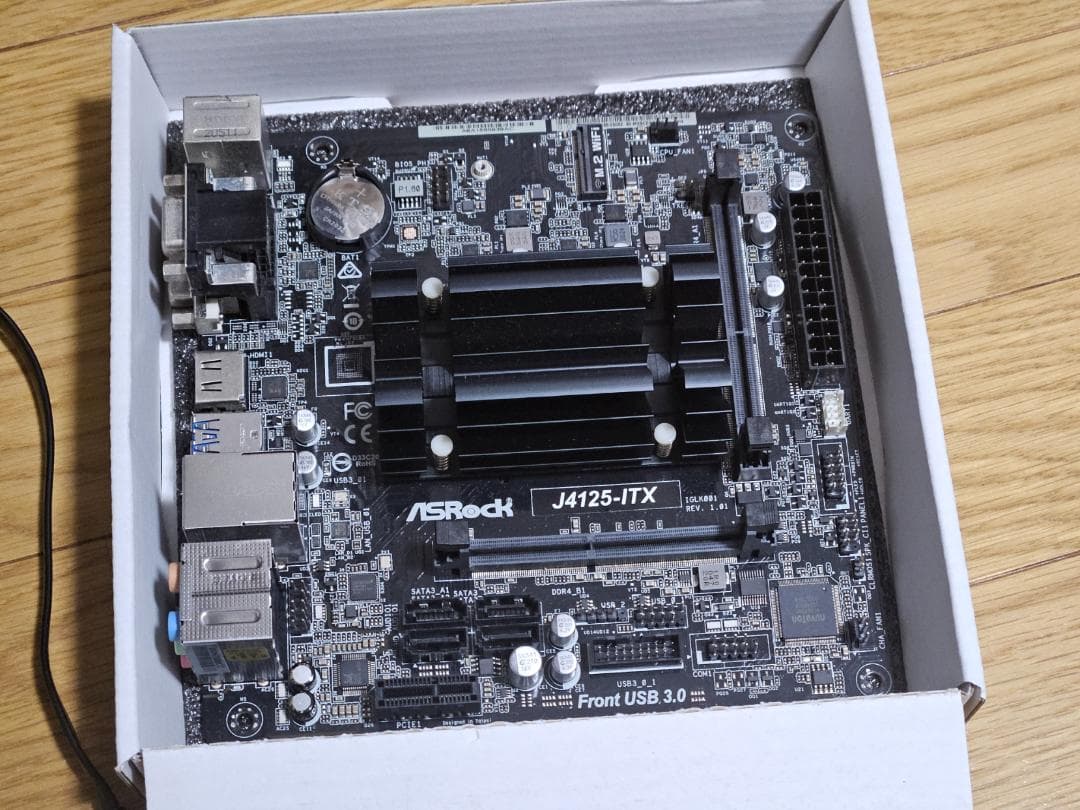 ASRock J4125-ITX マザーボード
