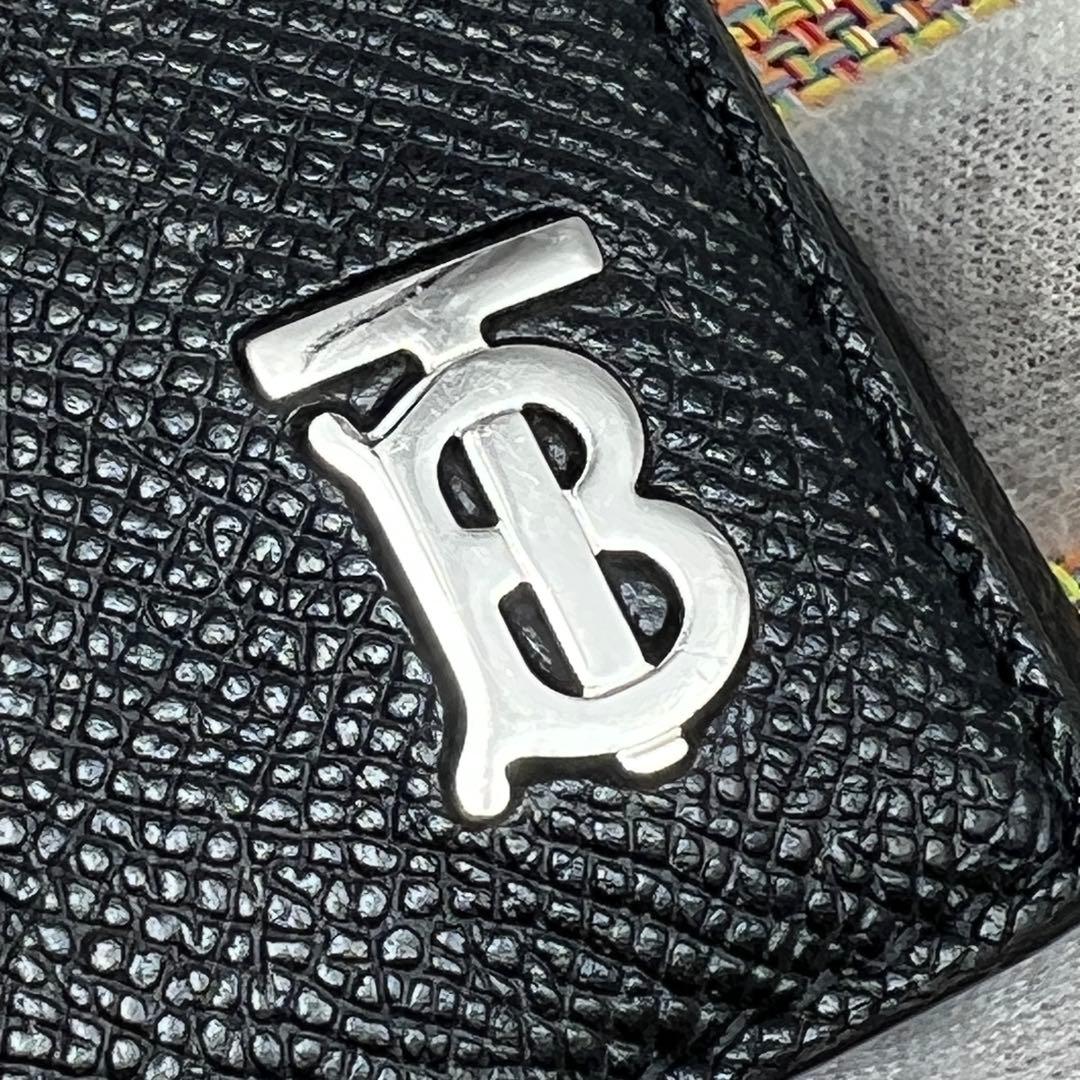 ✨極美品✨BURBERRY バーバリー TBロゴ　6連キーケース　ブラックレザー