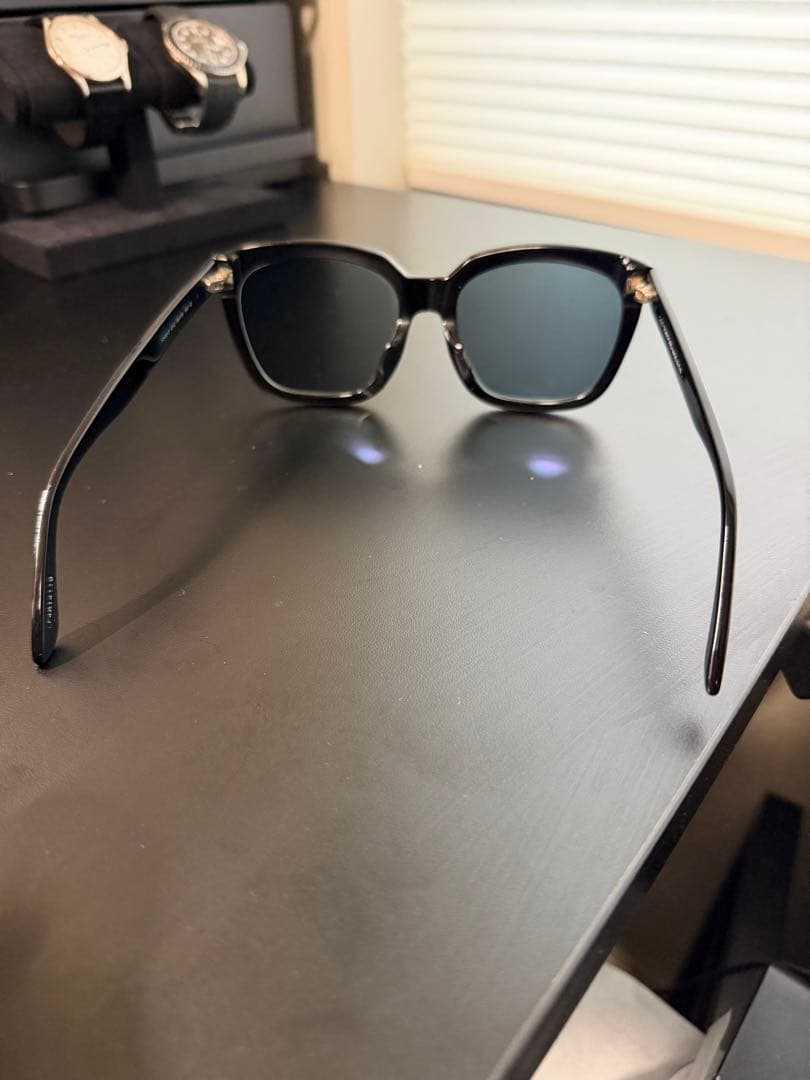 トムフォードサングラス　TF502-F 要レンズ交換