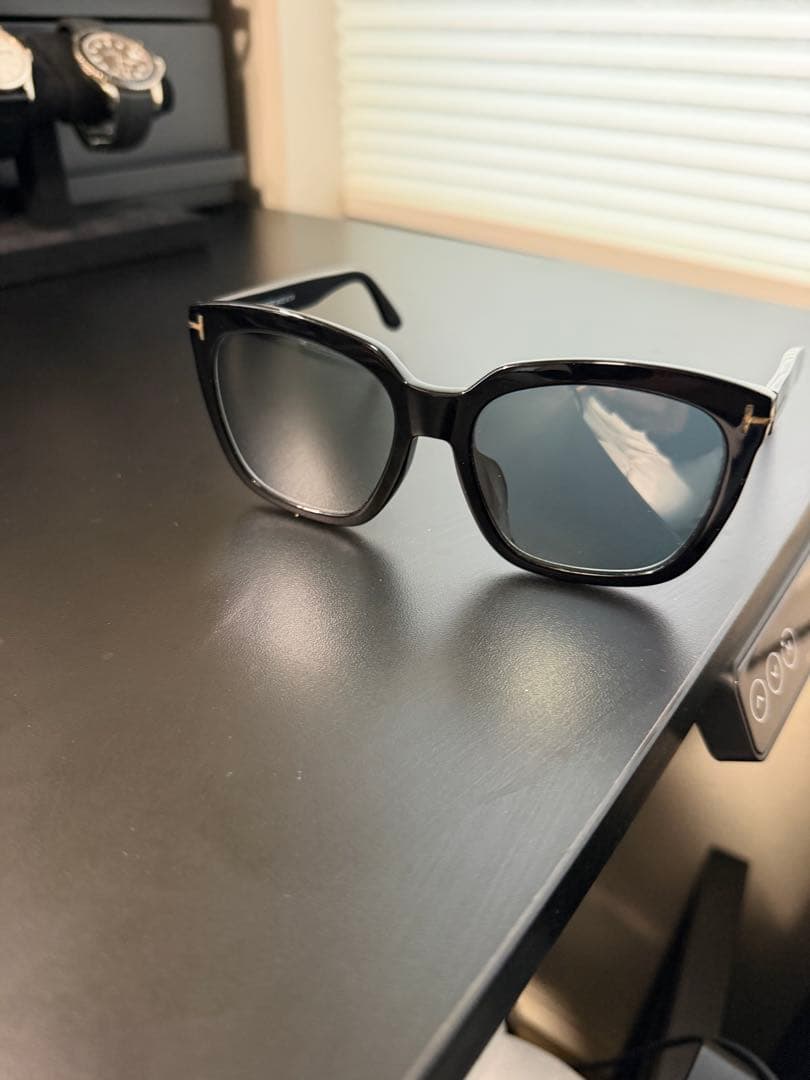 トムフォードサングラス　TF502-F 要レンズ交換