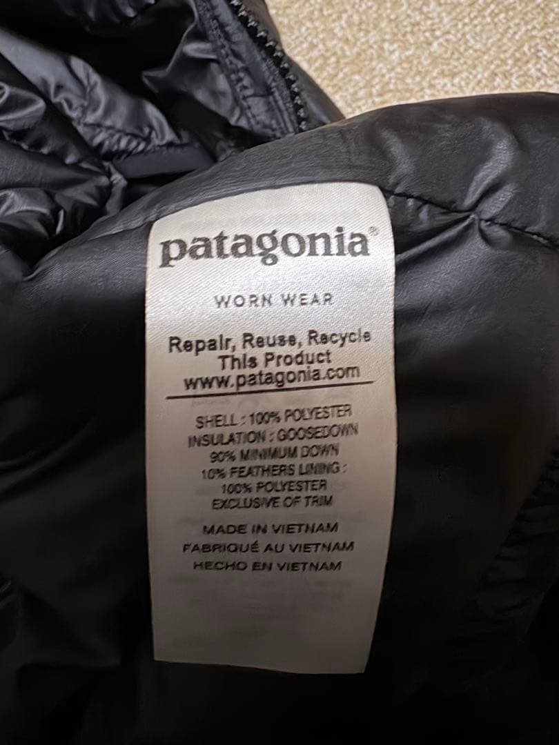 Patagonia ブラック ダウンベスト