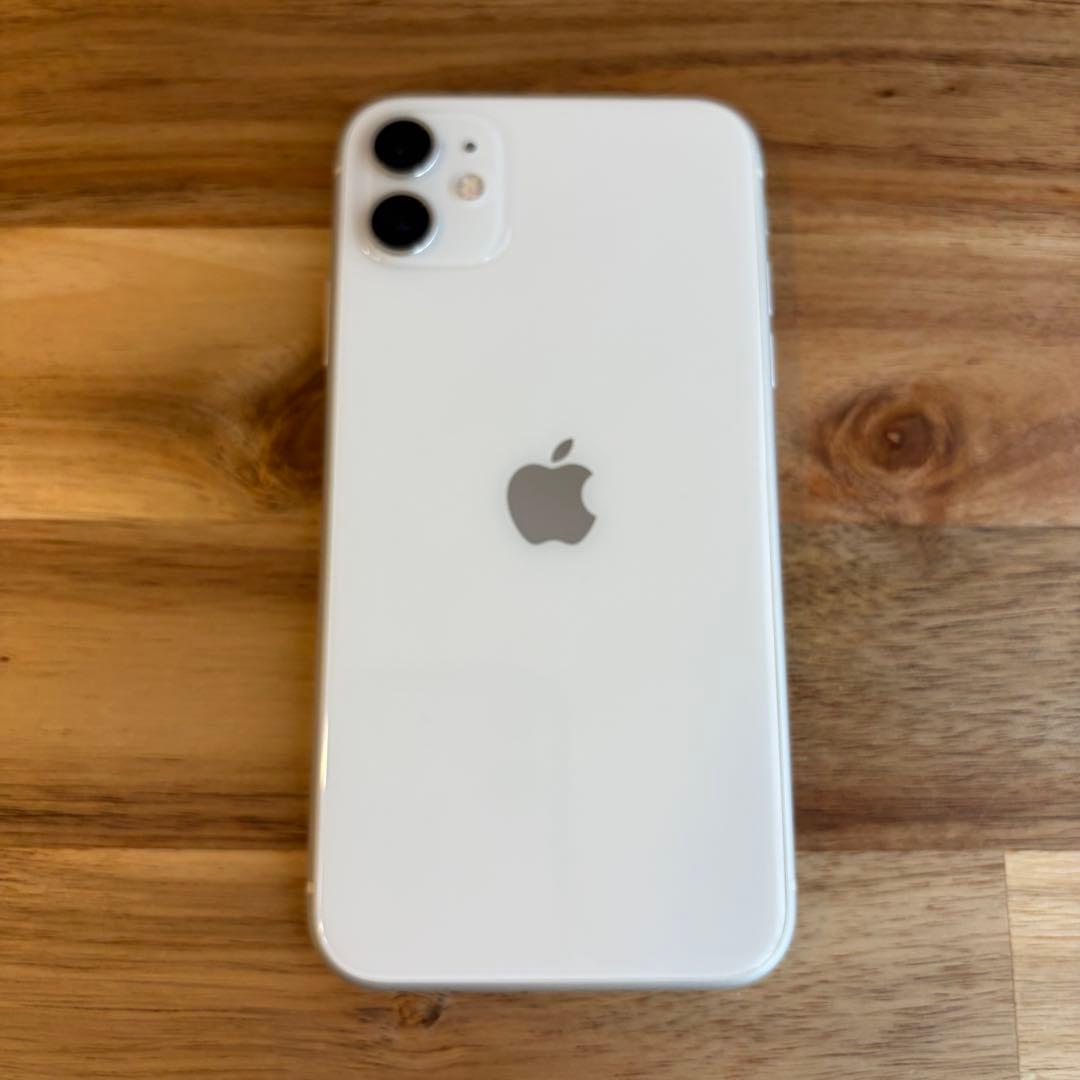iphone11（ホワイト128GB） ※simロック解除済・箱あり