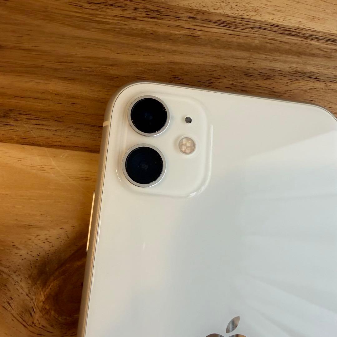 iphone11（ホワイト128GB） ※simロック解除済・箱あり