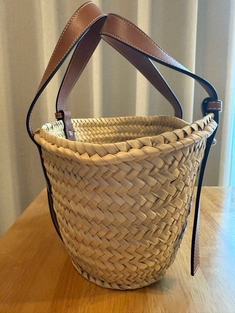 LOEWE ストロー レザーハンドバッグ