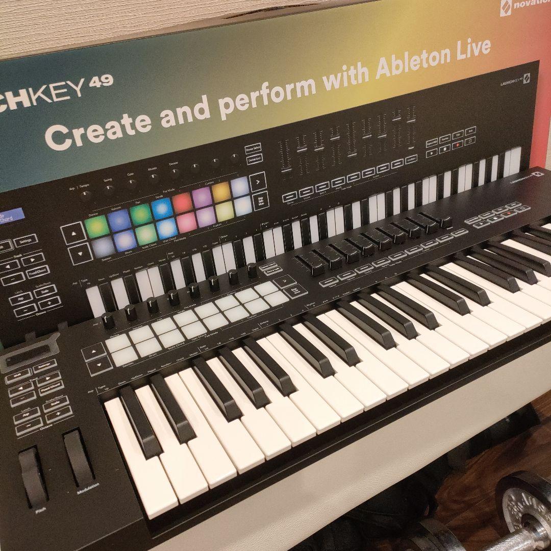 ノベ−ション　ロ-ンチキ-Mk3　 　　　　　　　 49鍵　美品　お値下げ