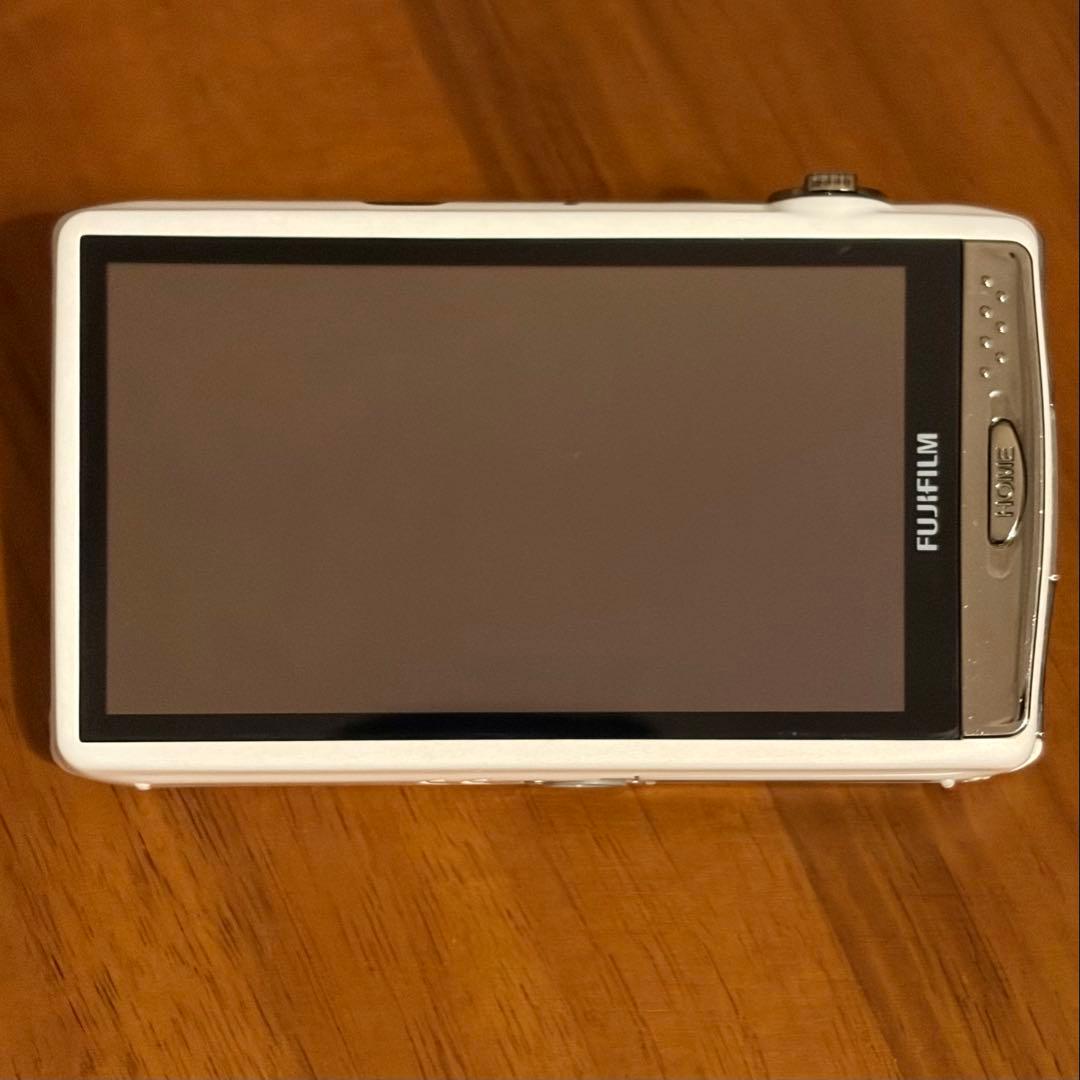 FINEPIX Z900EXR 5倍ズーム ワイドタッチパネル デジタルカメラ