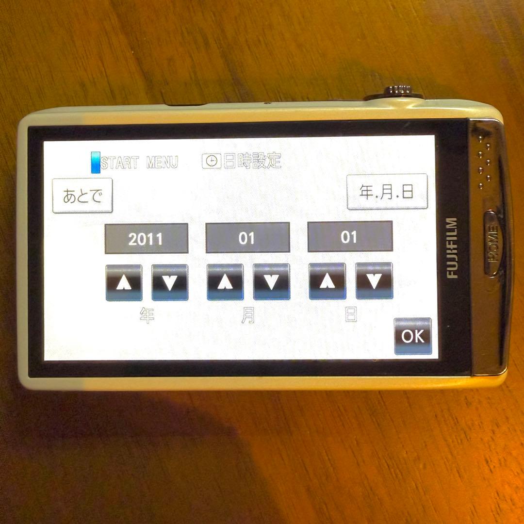 FINEPIX Z900EXR 5倍ズーム ワイドタッチパネル デジタルカメラ