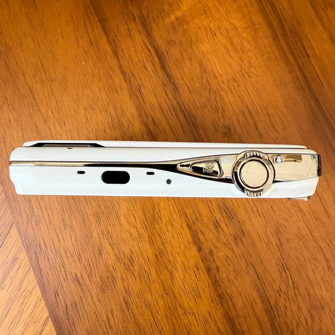 FINEPIX Z900EXR 5倍ズーム ワイドタッチパネル デジタルカメラ