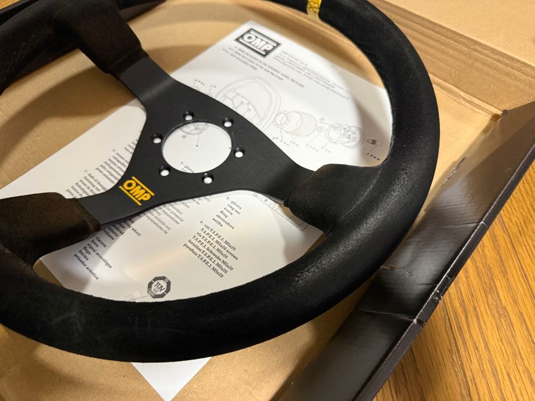 OMP WRC 350mm スエード ステアリング (説明要確認)