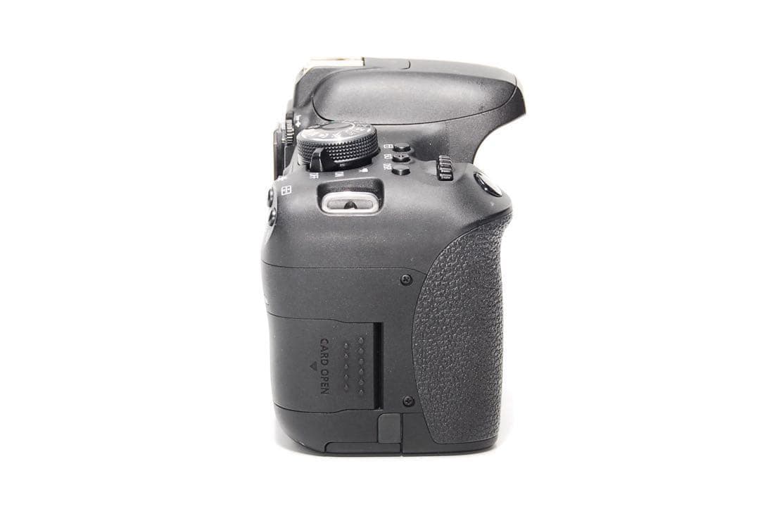 ☘️完動品☘️Canon Kiss X8I 旅行におすすめの一品！ダブルレンズ！