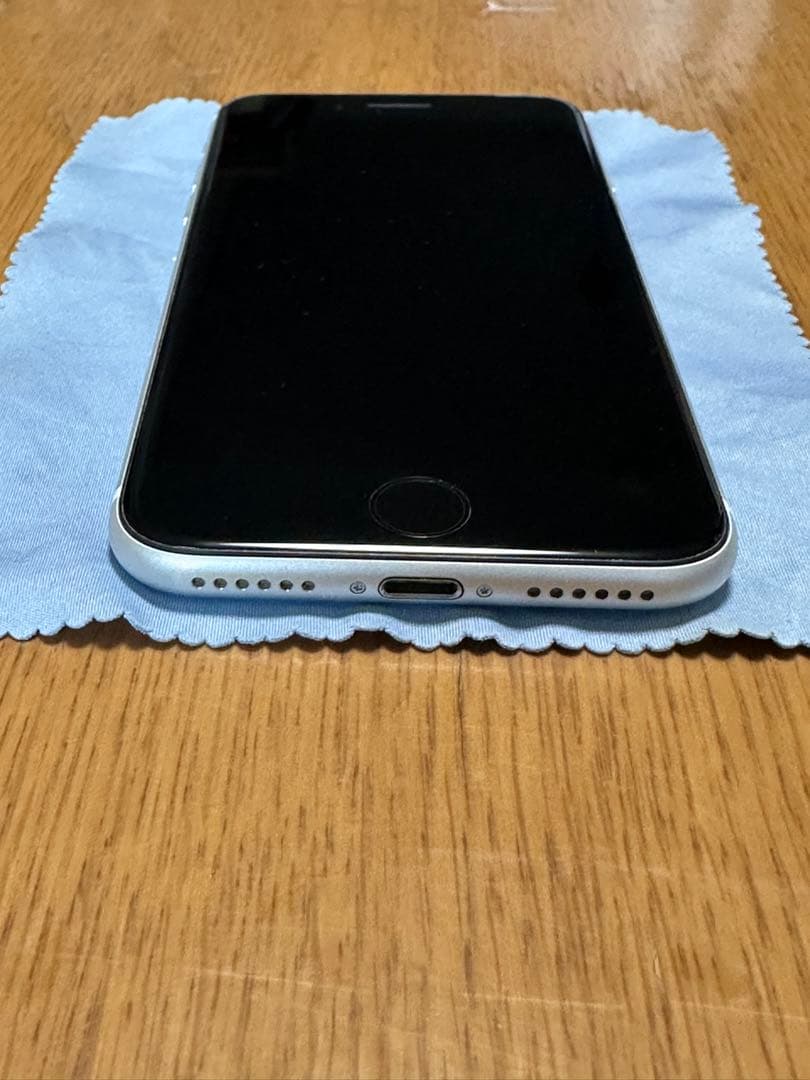 iPhone SE2 シルバー 64GB