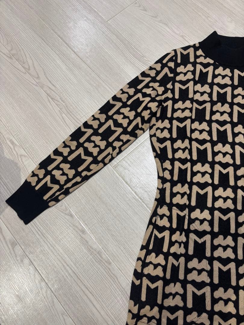 ムータ Mロゴ カジュアルワンピース 黒ベージュ