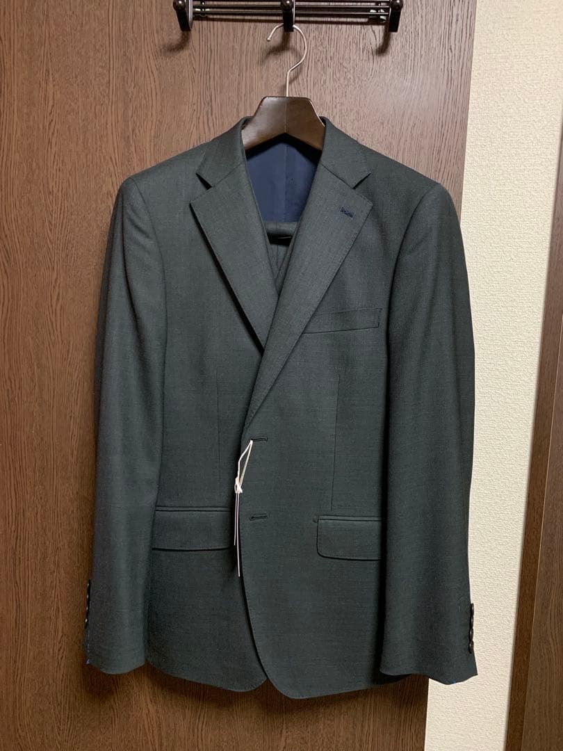 専用A5新品未使用！秋冬イタリアMARLANEウール100%3ピーススーツ！小訳