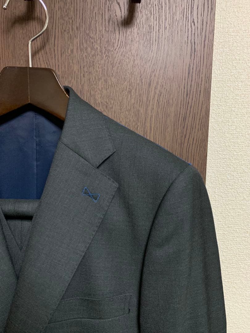 専用A5新品未使用！秋冬イタリアMARLANEウール100%3ピーススーツ！小訳