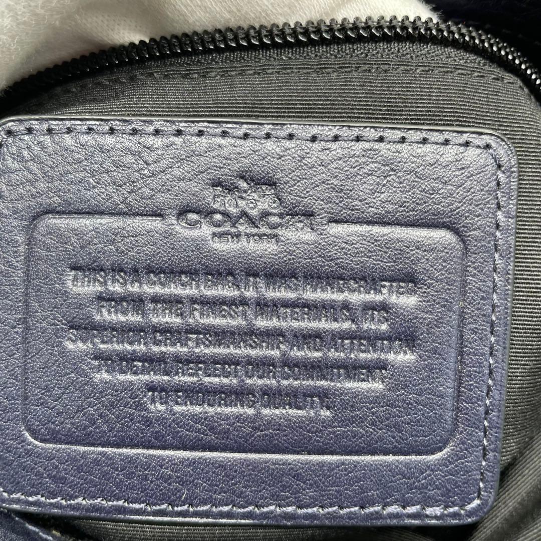 バッグ COACH Leather Navy Blue Crossbody Bag