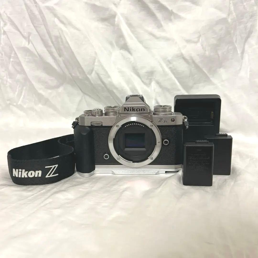 NIKON　Z fc シルバー