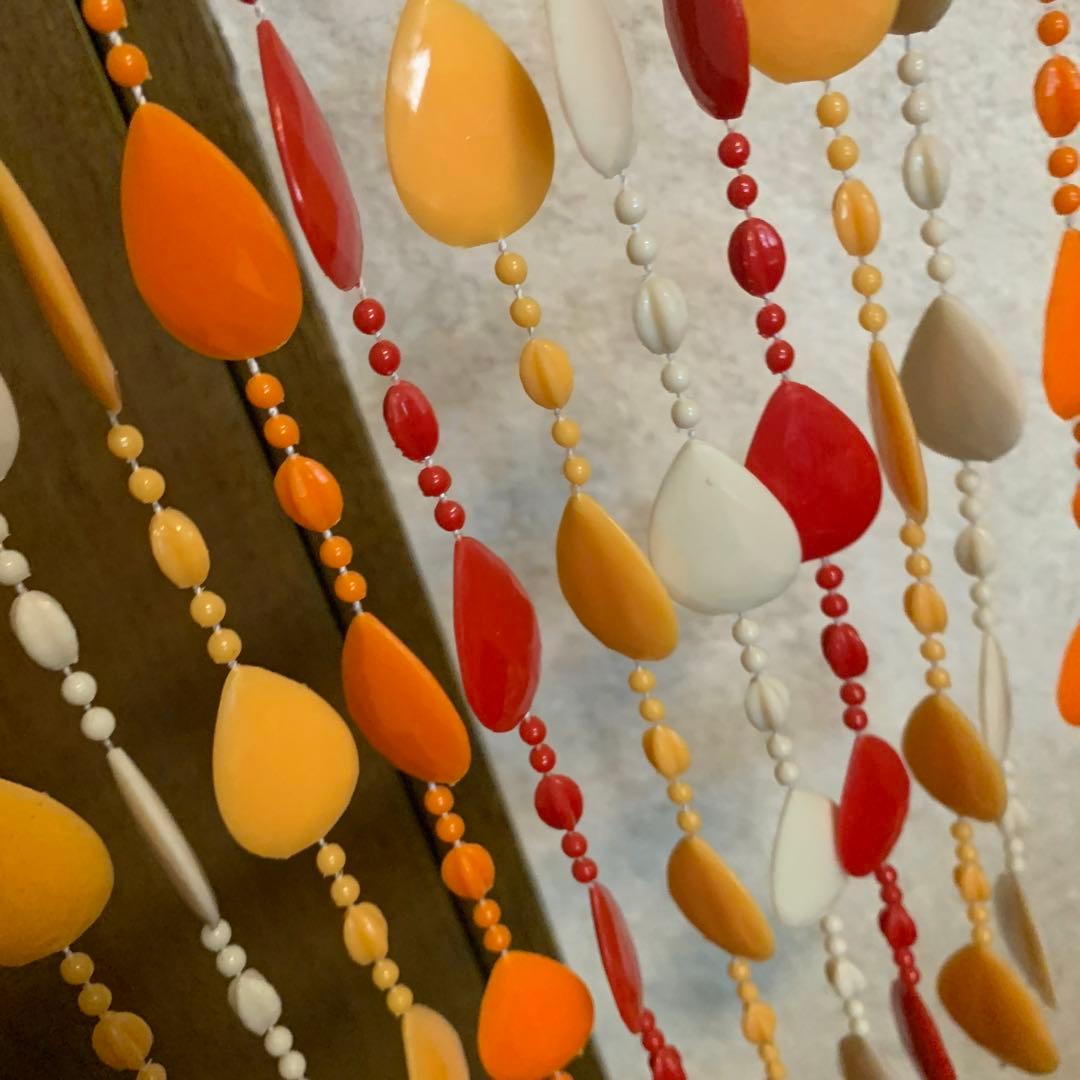 レア★ビーズカーテン　昭和レトロ　平成レトロ　ポップ　赤　オレンジ　白　のれん