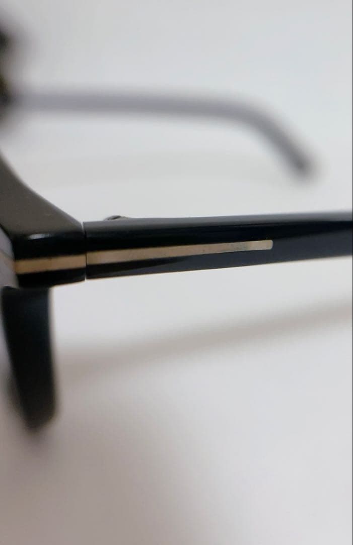 トムフォード　TOM FORD サングラス　TF978-D 49□21 145