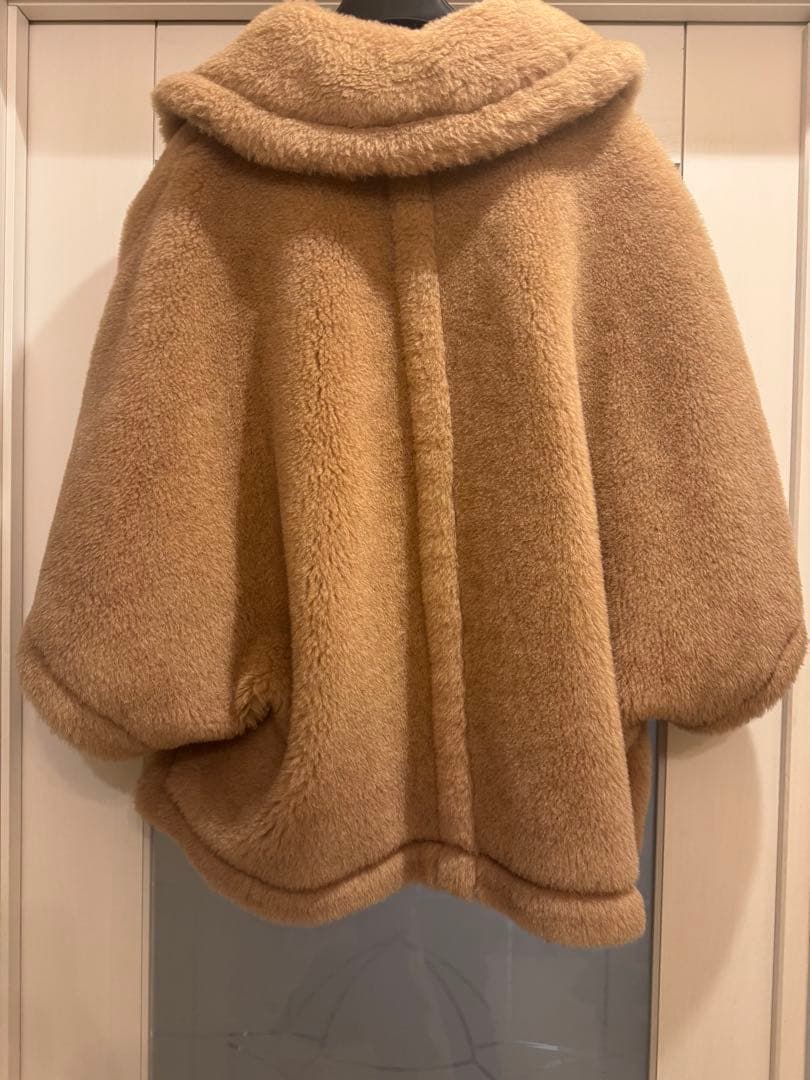 MaxMara ベージュ ポンチョ・ケープコート