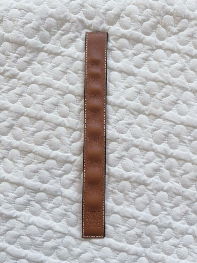 ロエベバングル