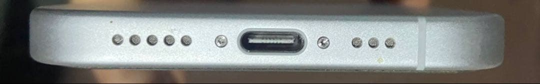 iPhone 16 128GB simフリー利用制限○ カメラレンズ割れ、傷あり