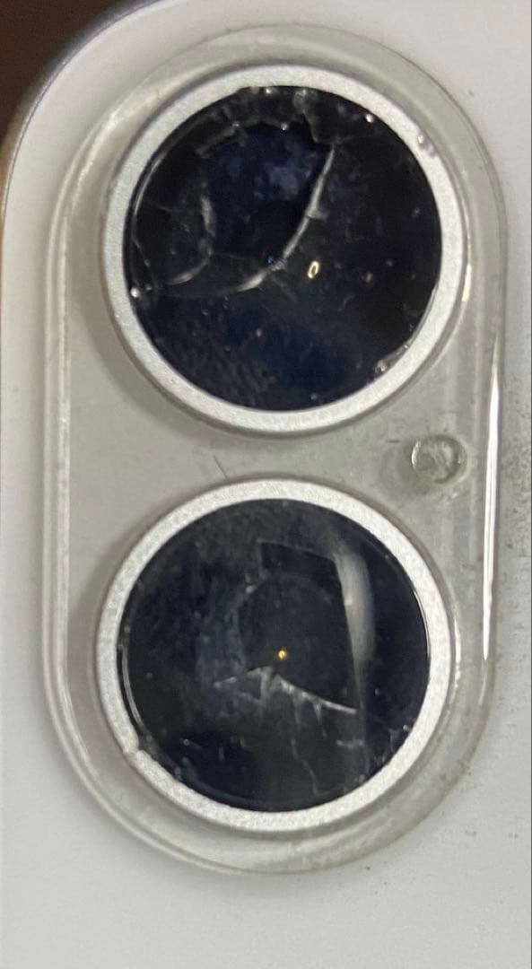 iPhone 16 128GB simフリー利用制限○ カメラレンズ割れ、傷あり